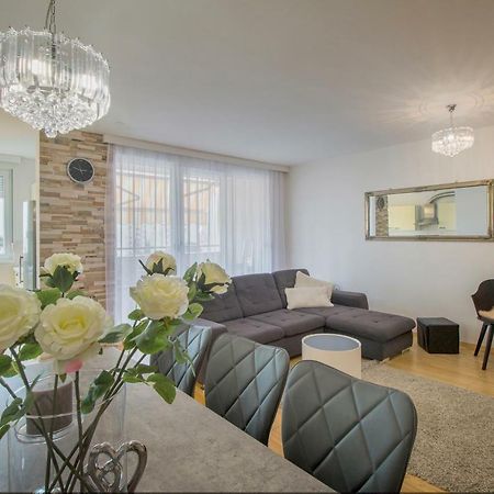 Apartment Montesa Zadar With Free Parking And Balcony Exteriér fotografie