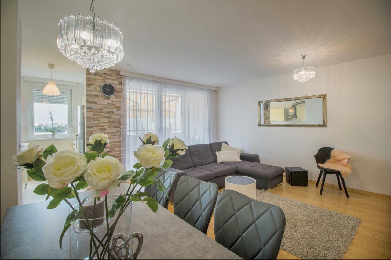 Apartment Montesa Zadar With Free Parking And Balcony Exteriér fotografie